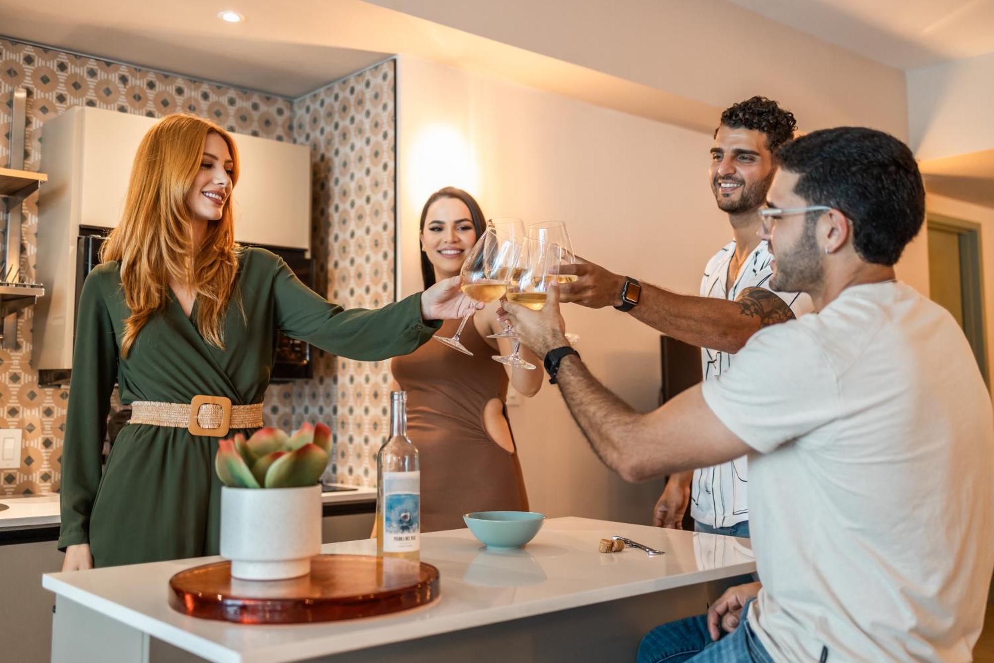 Hibird- Apartment And Suites Hotel 산후안 외부 사진