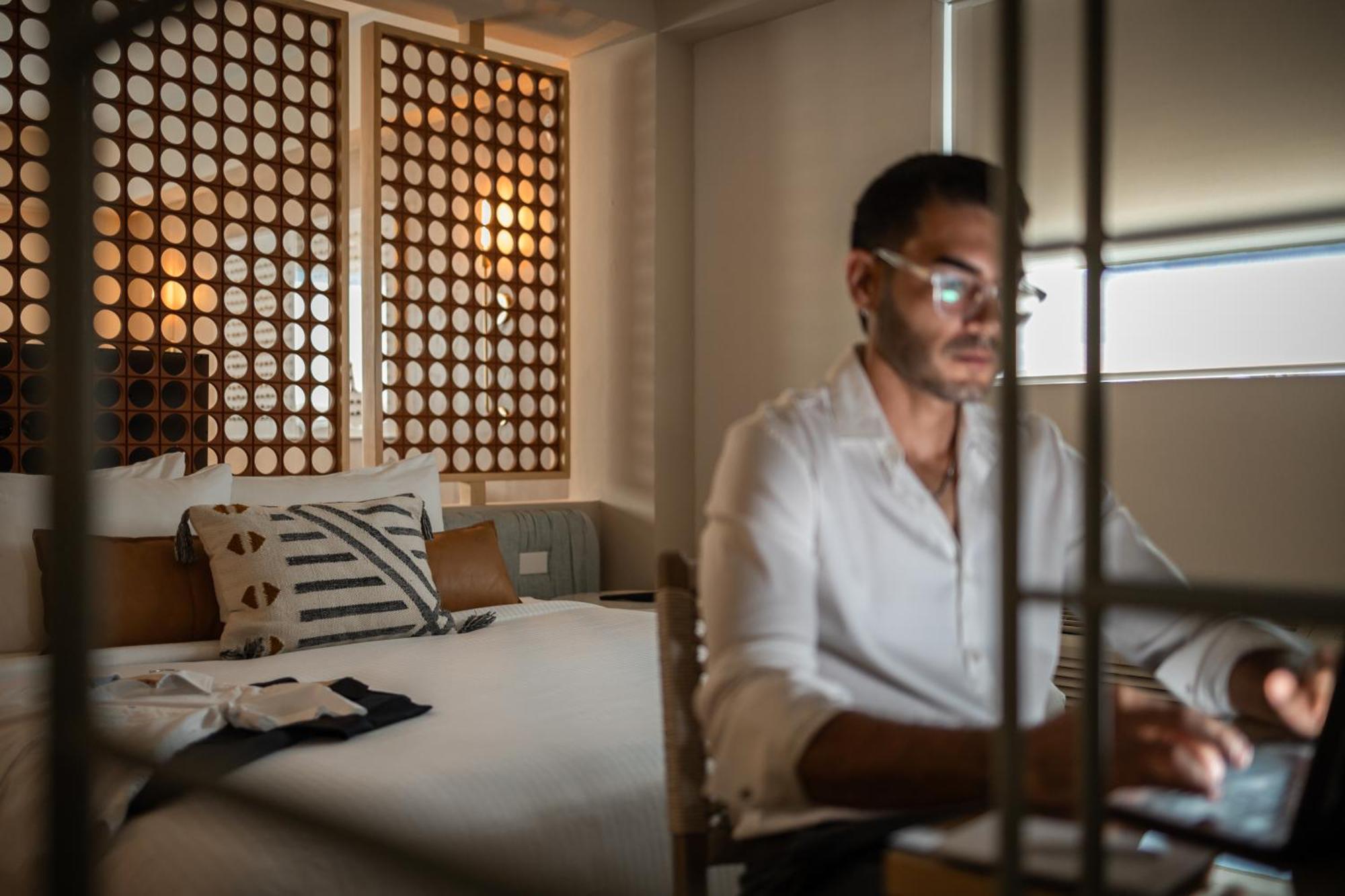Hibird- Apartment And Suites Hotel 산후안 외부 사진