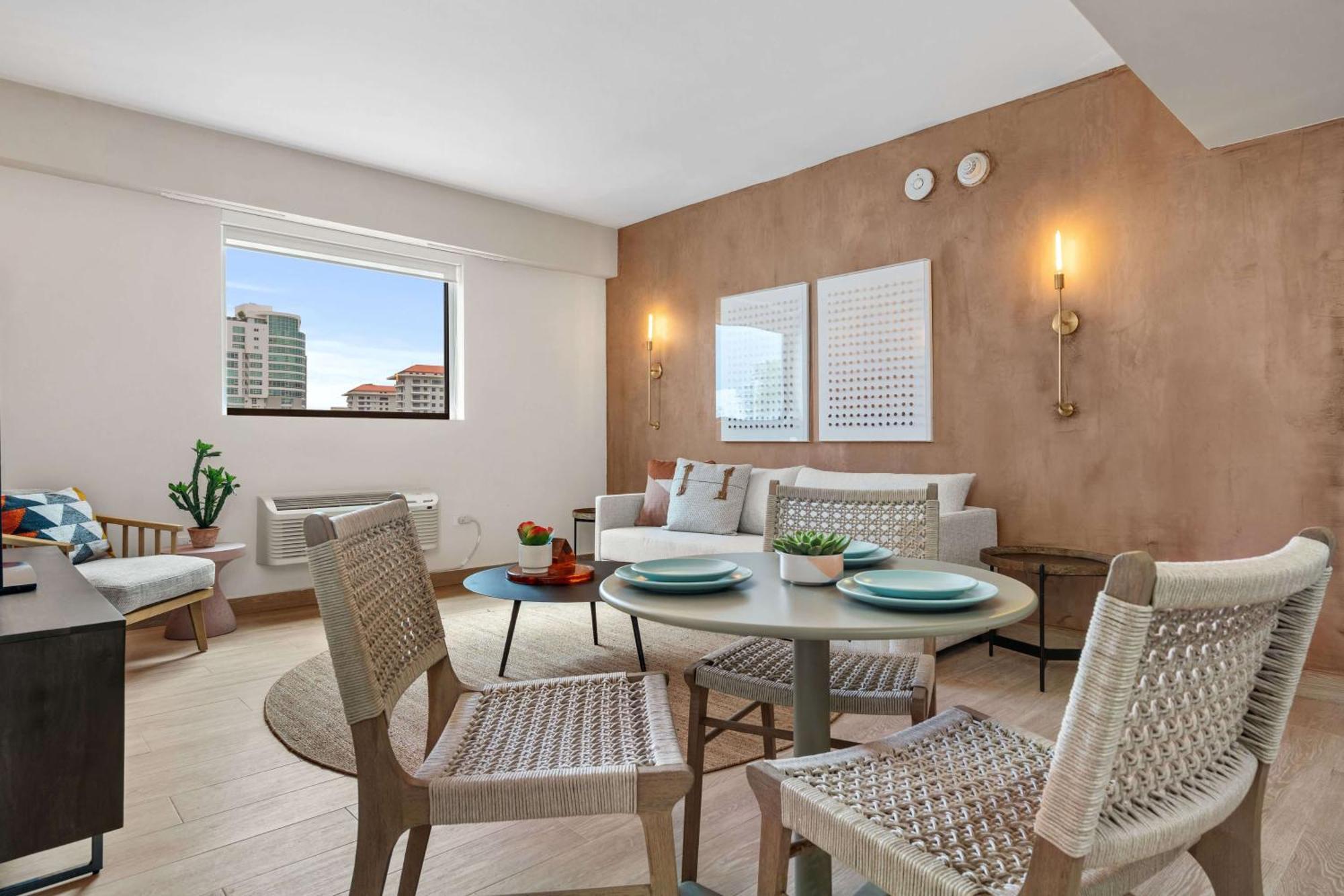 Hibird- Apartment And Suites Hotel 산후안 외부 사진